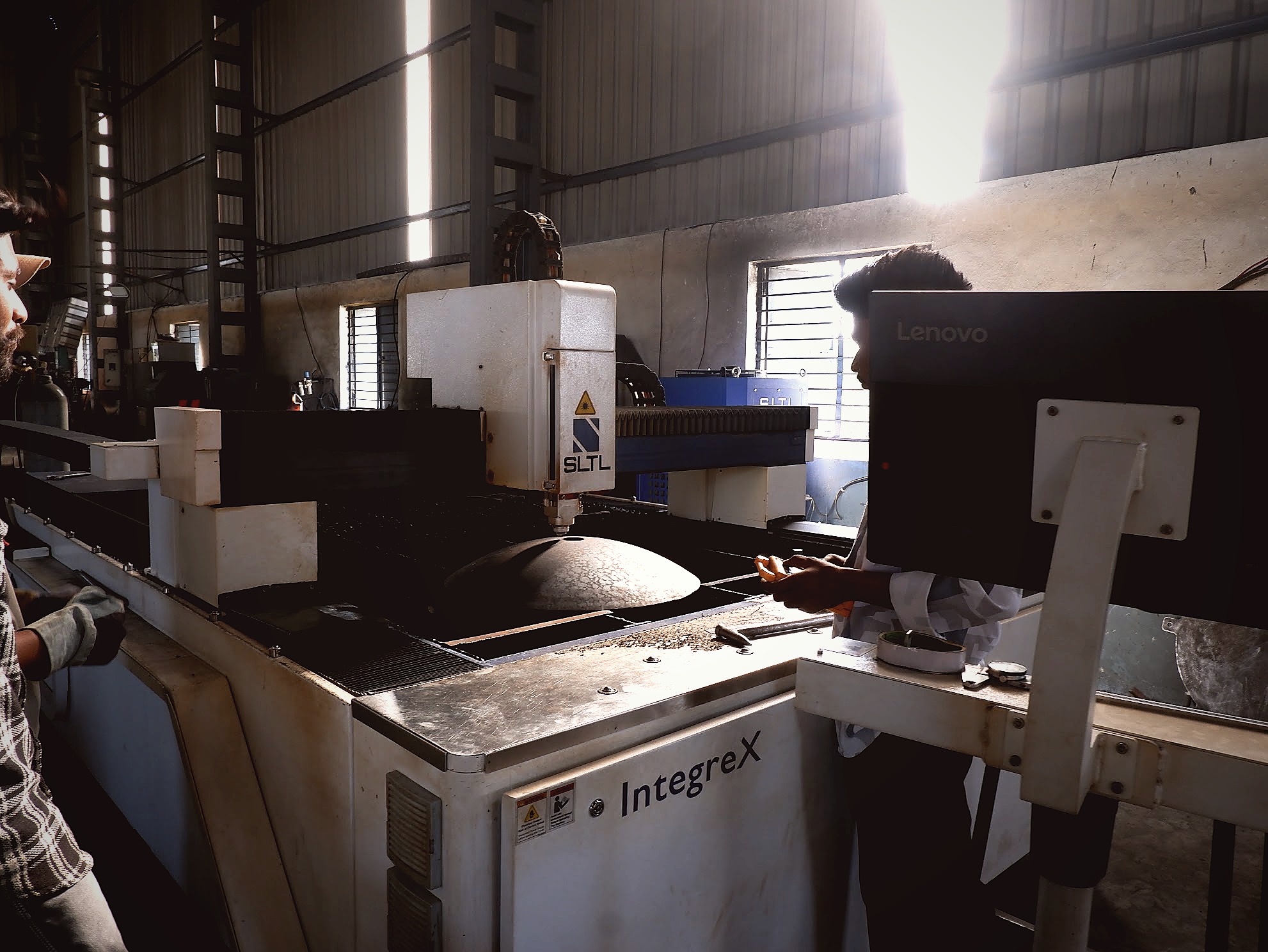 FineCut plasma cutting machine in operation